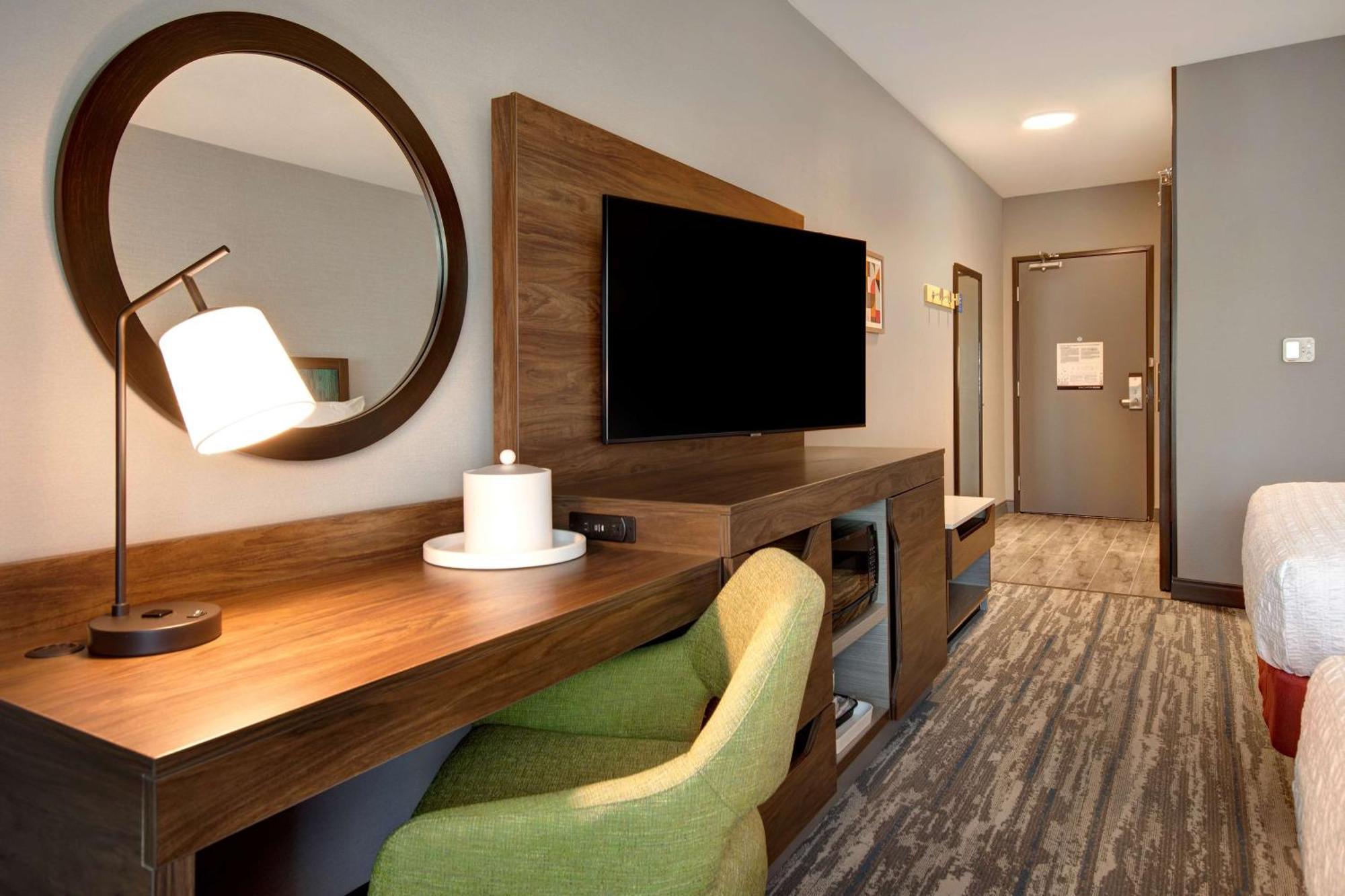 Hampton & By Hilton 3* Rancho Cucamonga
