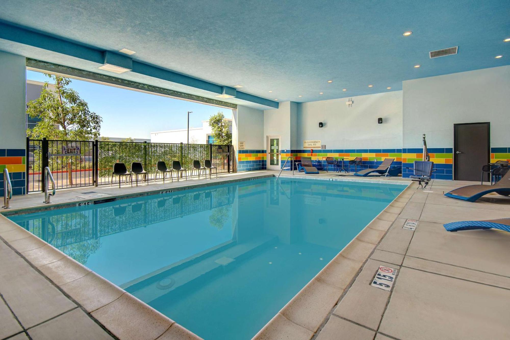 Hampton & By Hilton Rancho Cucamonga